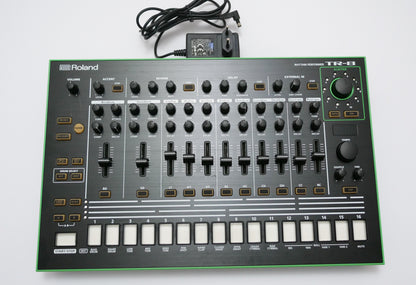 Roland TR-08 Rhythm Performer, Drum mashine