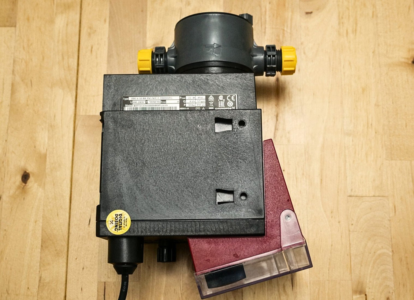 Grundfos DDC 6 - 10 AR - PVC/V/C - F - 31U2U2FG Dosierpumpe - Shopelektronik.at