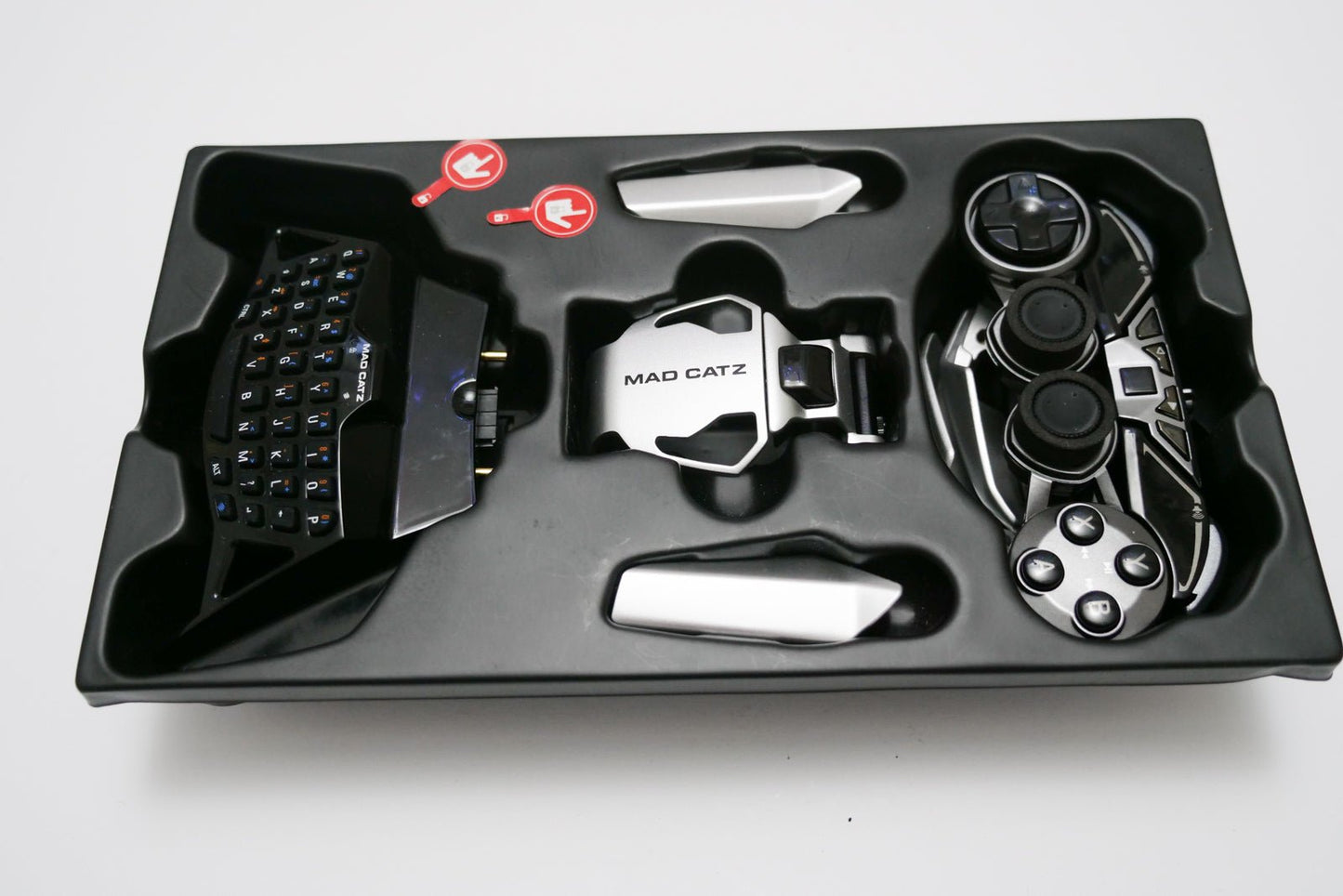 Mad Catz L.Y.N.X.9 Gaming - Controller für Android und PC, unbenutzt, OVP - Shopelektronik.at