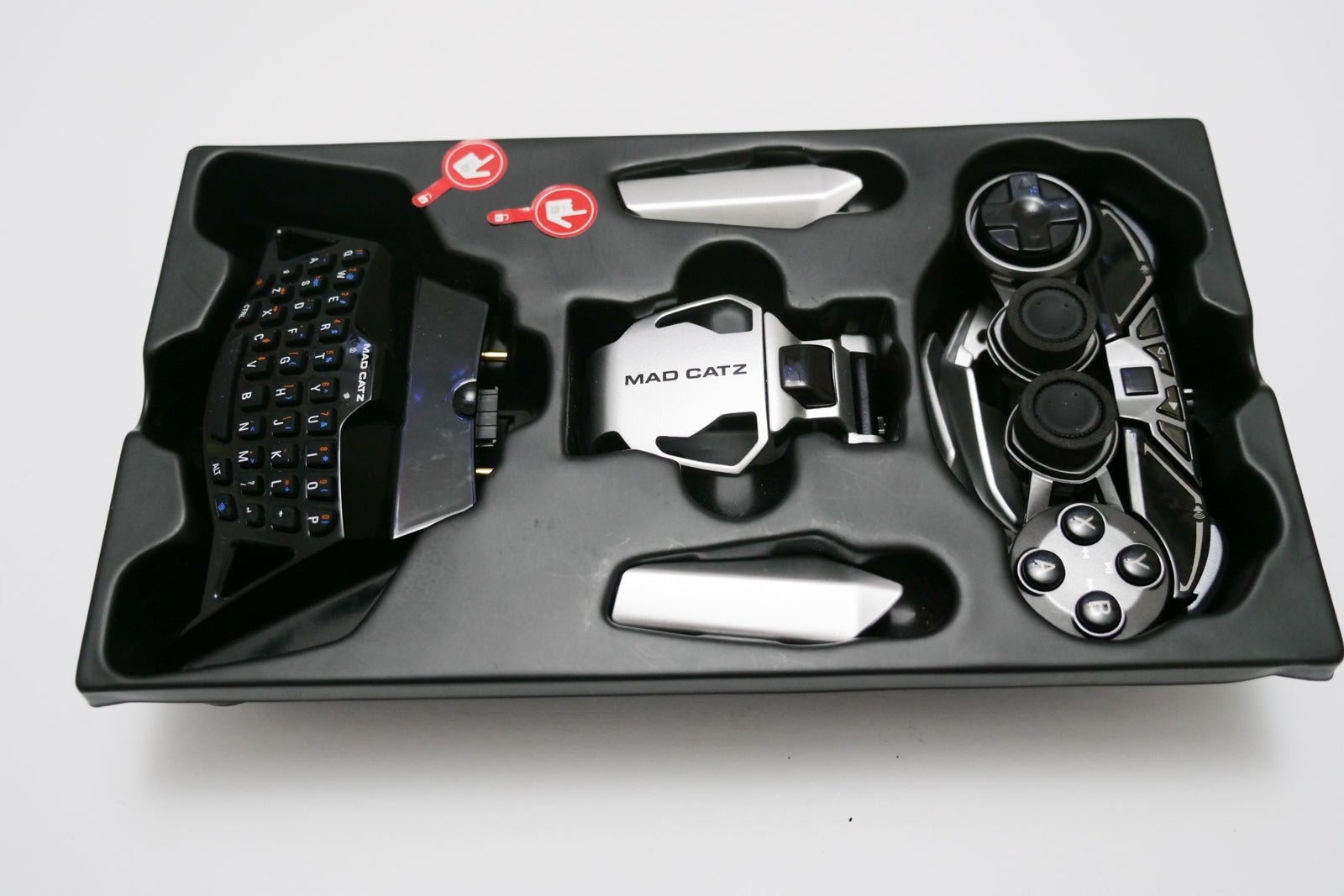 Mad Catz L.Y.N.X.9 Gaming - Controller für Android und PC, unbenutzt, OVP - Shopelektronik.at