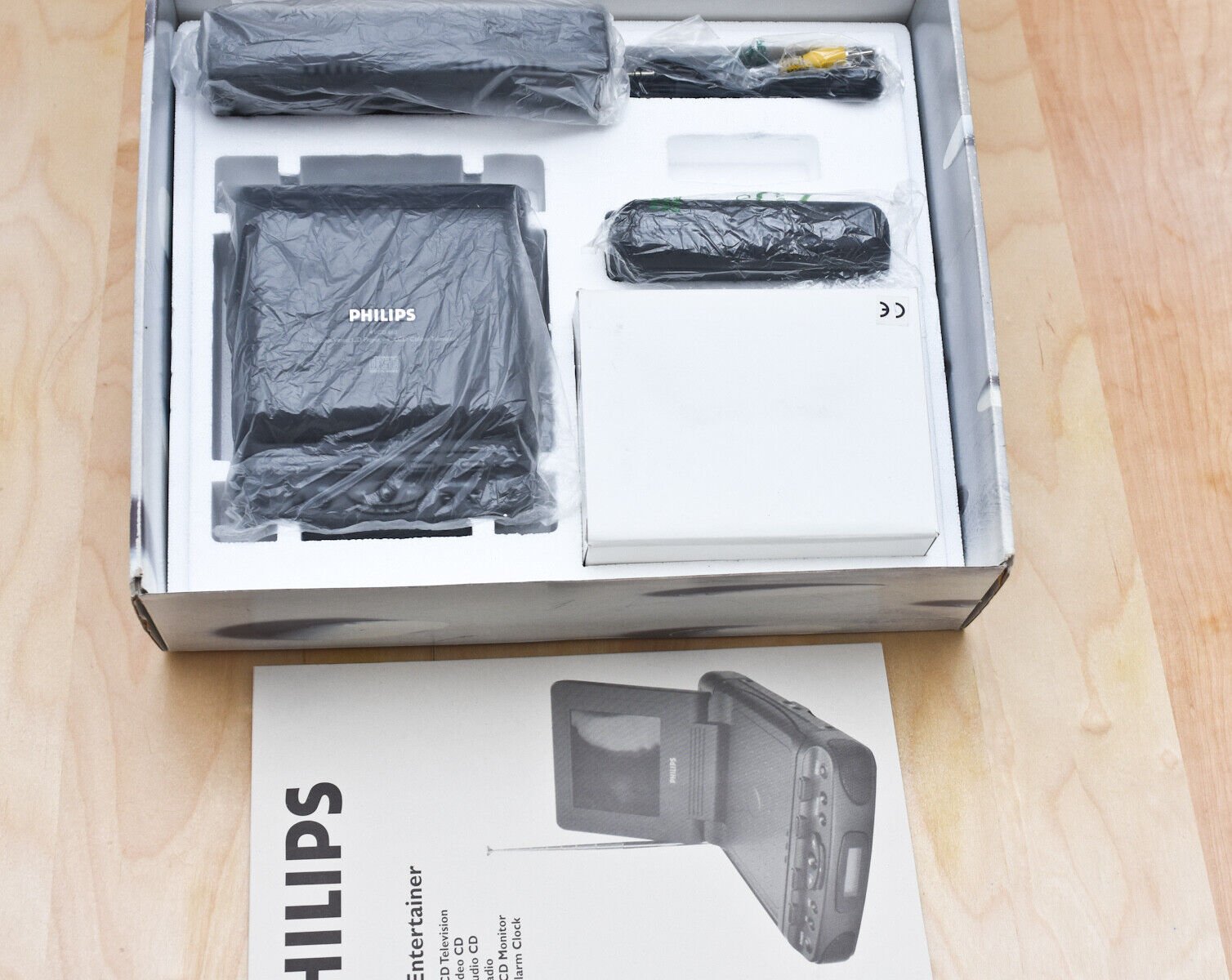 Philips 4VCD 660/93 LCD Multimediagerät, TV, VCD, Radio,NEU, OVP! - Shopelektronik.at