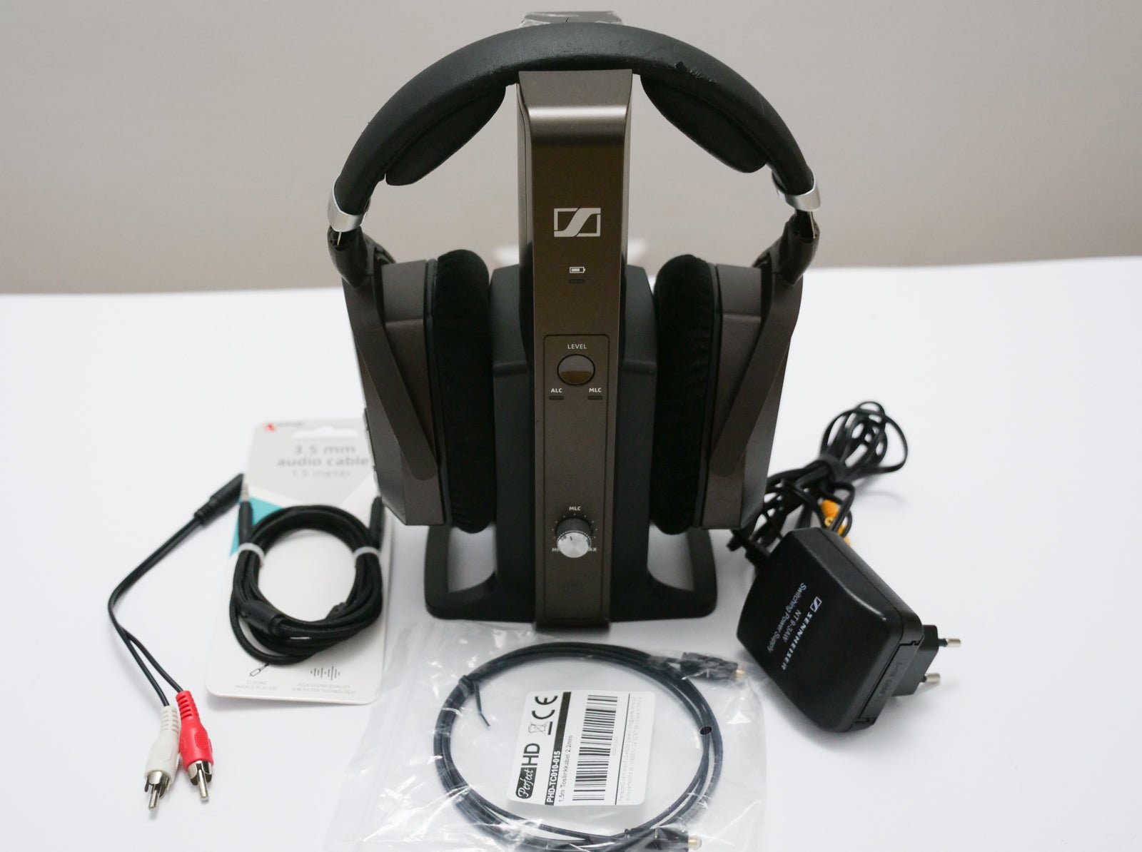 Sennheiser RS 185, HDR 195 Funkkopfhörer+Basisstation - Shopelektronik.at